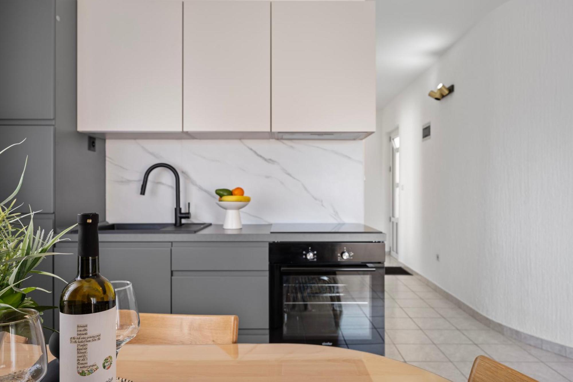 Aquarius Apartments - Beachside With Heated Pool Βόντιτσε Δωμάτιο φωτογραφία