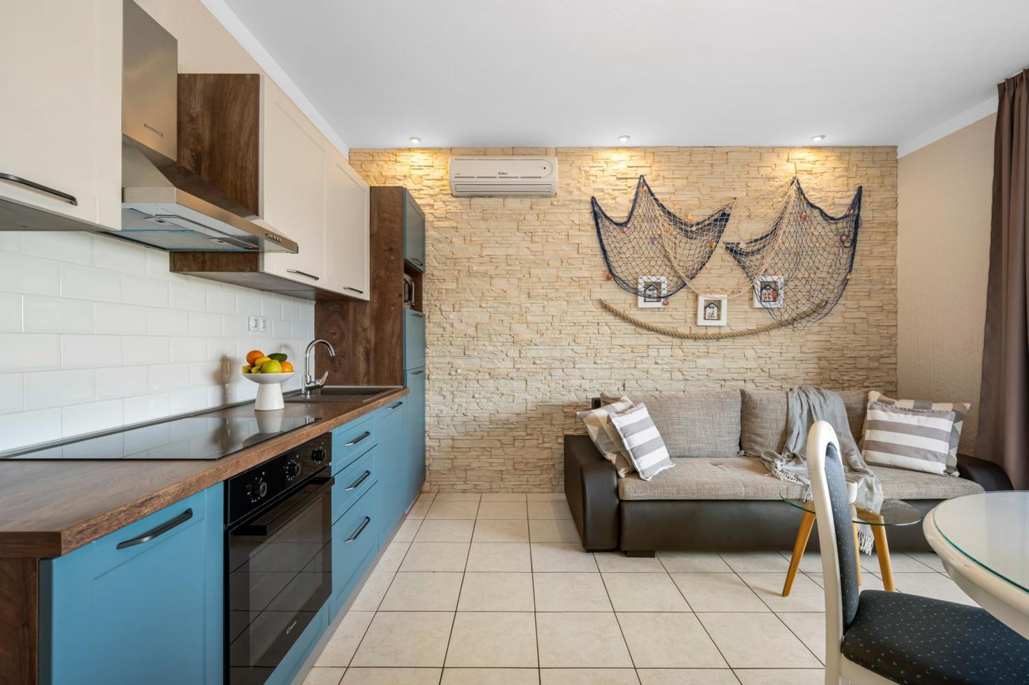 Aquarius Apartments - Beachside With Heated Pool Βόντιτσε Δωμάτιο φωτογραφία