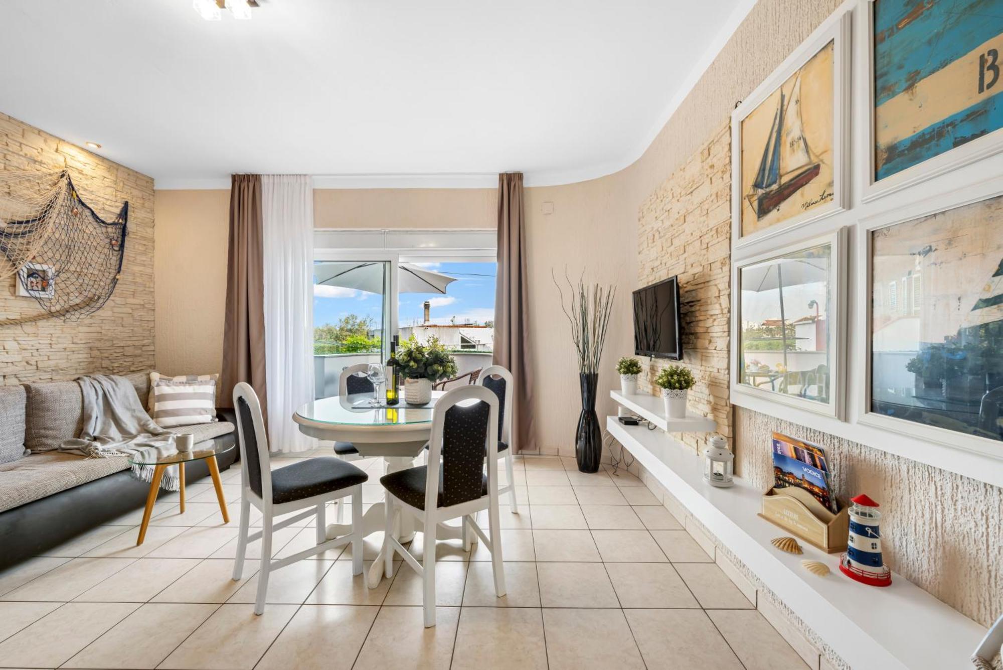 Aquarius Apartments - Beachside With Heated Pool Βόντιτσε Εξωτερικό φωτογραφία