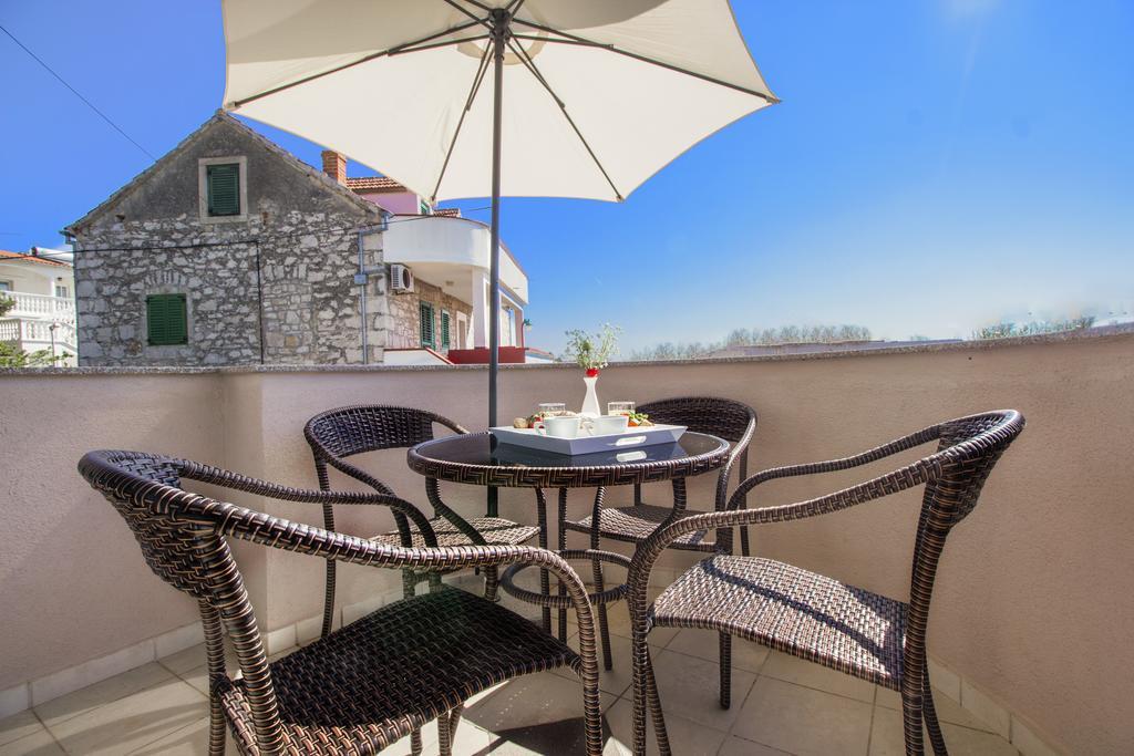 Aquarius Apartments - Beachside With Heated Pool Βόντιτσε Εξωτερικό φωτογραφία
